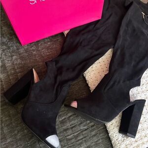 Shoe Dazzle Black Over the Knee Boots Sleek Design